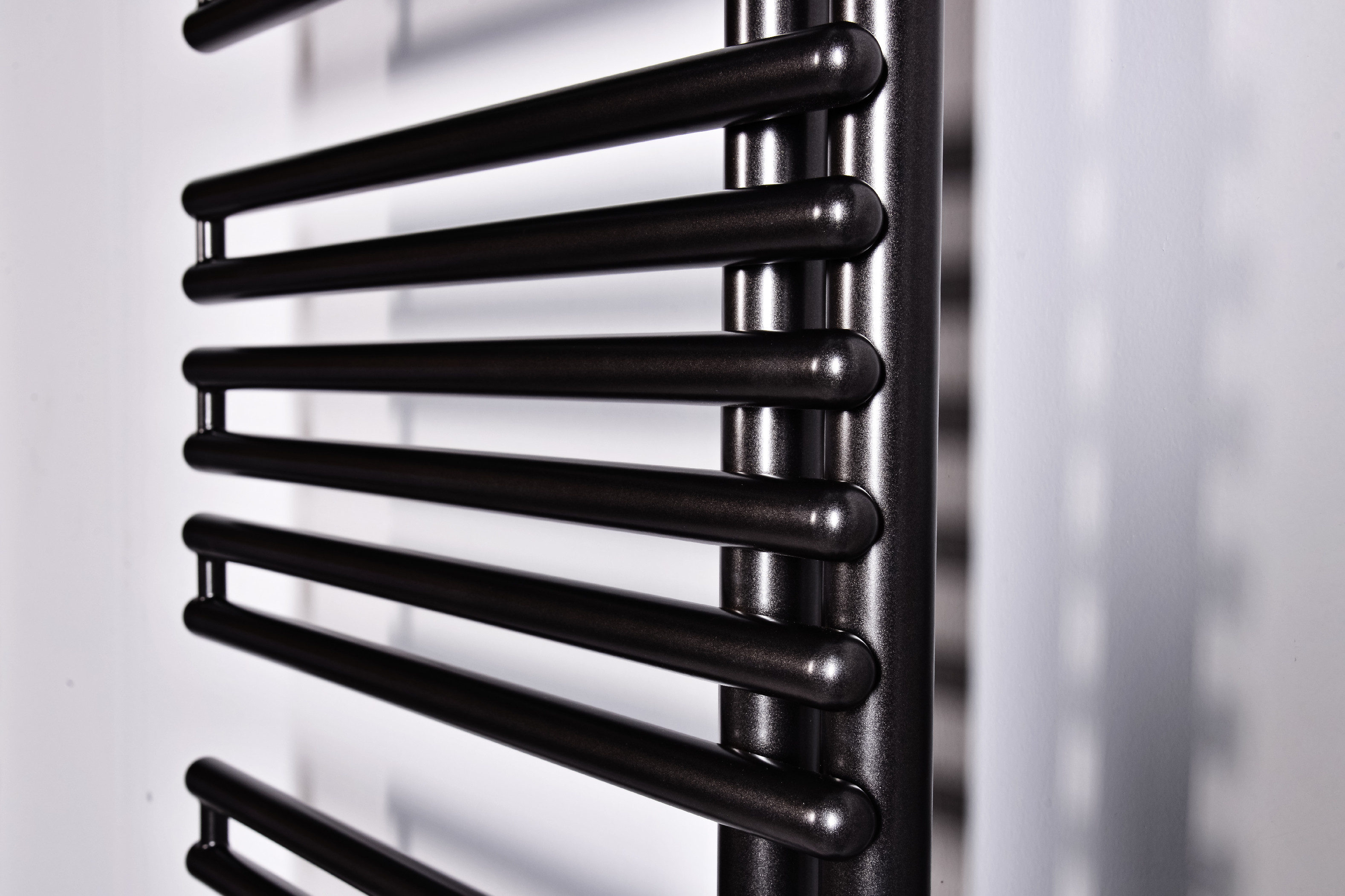 Thermal Trend HTO-EM 496 x 1126 elektrický topný žebřík, 500W HTO-EM 496/1126-500W antracit/černá, další fotografie výrobce