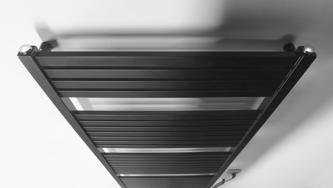 Thermal Trend KH-E 600 x 1690 elektrický topný žebřík, 800W KH-E 600/1690-800W antracit/černá, další fotografie výrobce