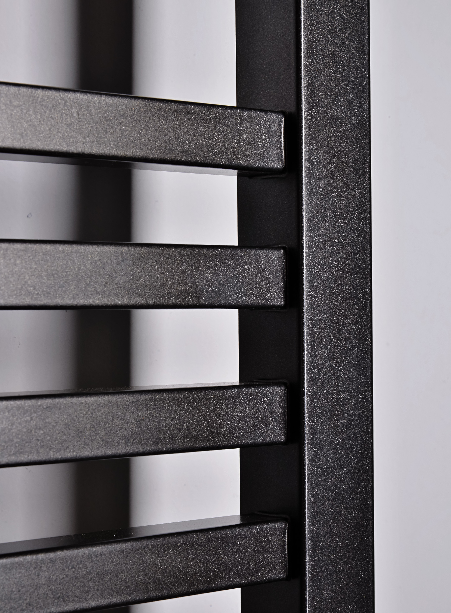 Thermal Trend KQ 600 x 1320 kombinovaný topný žebřík KQ 600/1320 antracit/černá, další fotografie výrobce
