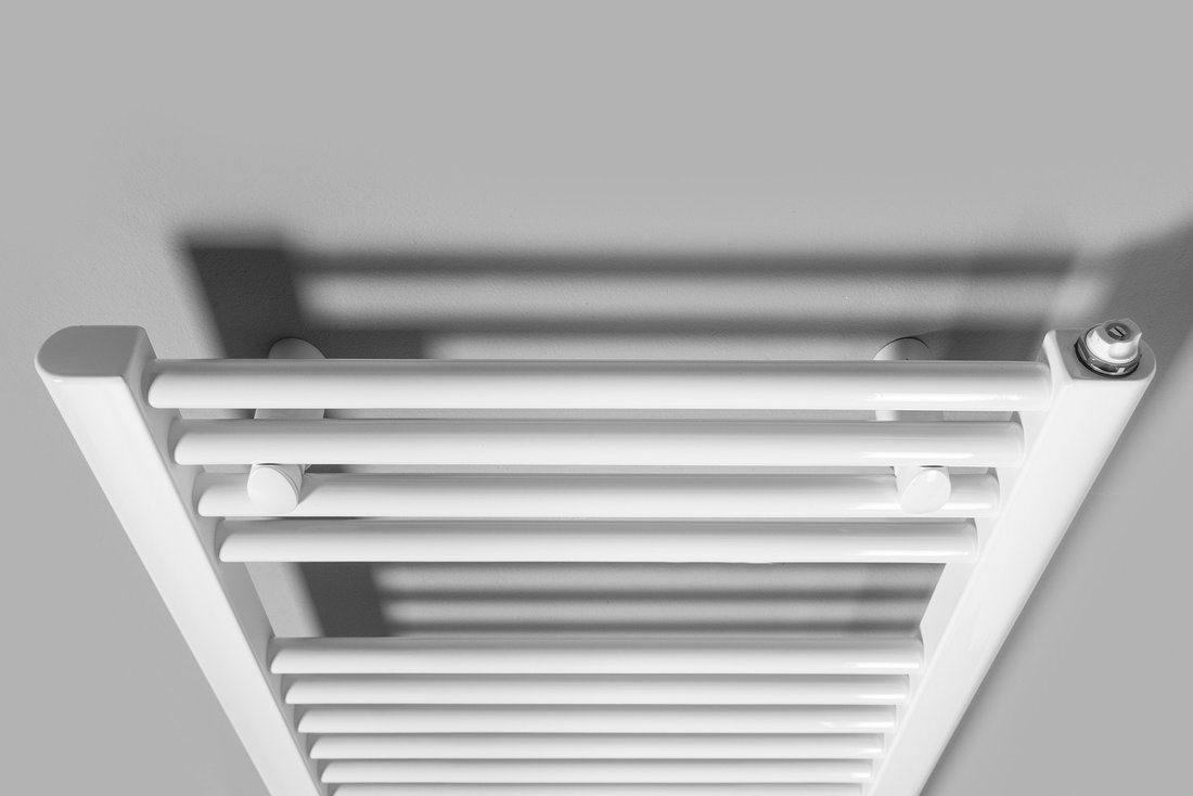 Aqualine DIRECT-E elektrické otopné těleso rovné 450x1320 mm, 400 W, bílá, další fotografie výrobce